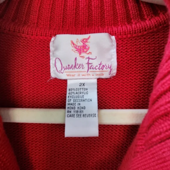 Red Holiday Sweater with Festive Patterns Sixe 2X - Picture 5 of 9